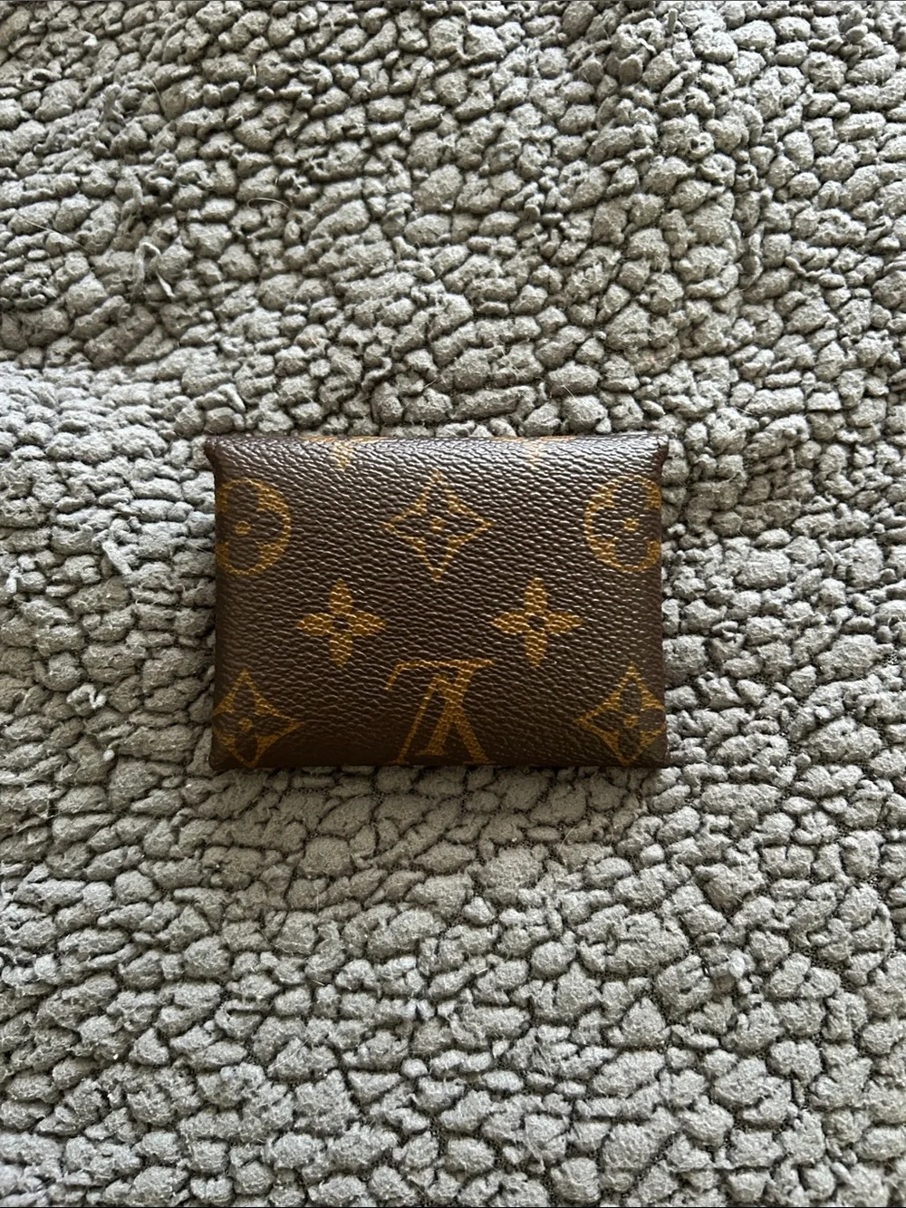 LOUIS VUITTON Kirigami Pouchette - Picture 2 of 6